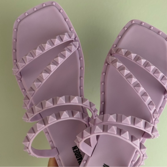 NIB Steve Madden Purple Skyler Studded Jelly Sandals Size 8 - Picture 3 of 8